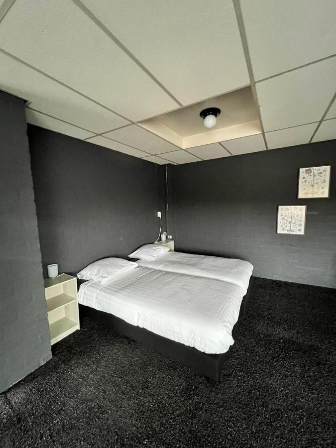 Hotel De Raket Rogat Kültér fotó